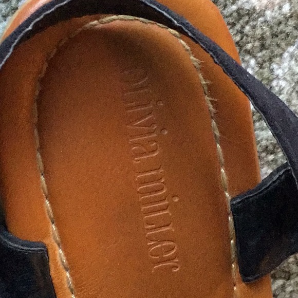 Shoes - Picture 3 of 4